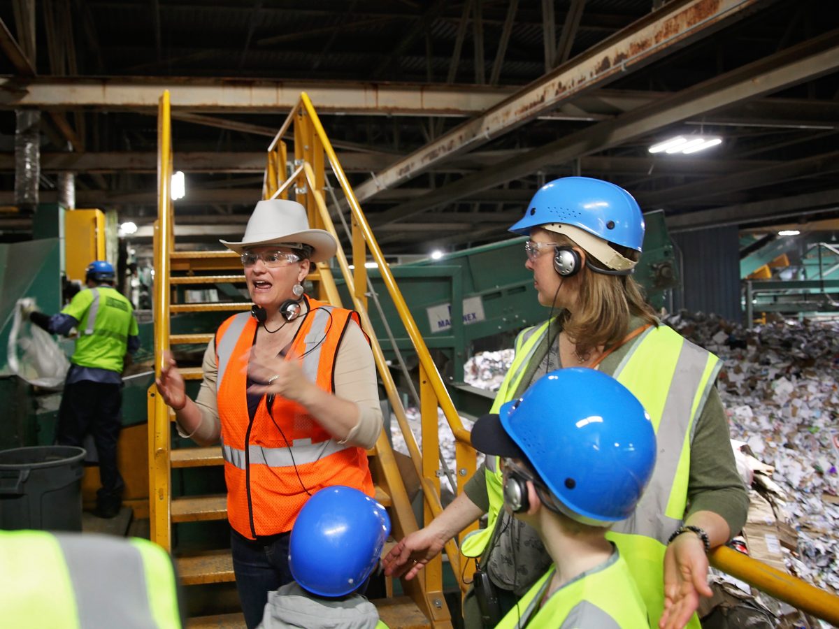 IMG_0754 Eureka staffer speaks on tour of recycling facility.